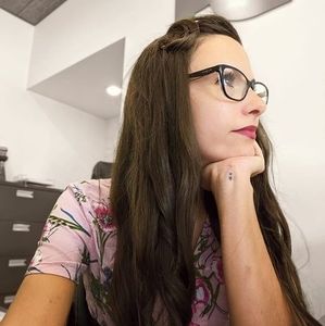 Meet your Posher, Sara